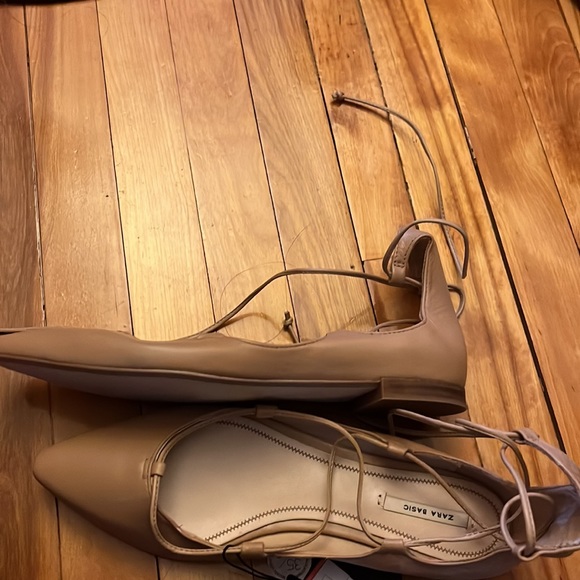 Zara beige flats - Picture 2 of 3